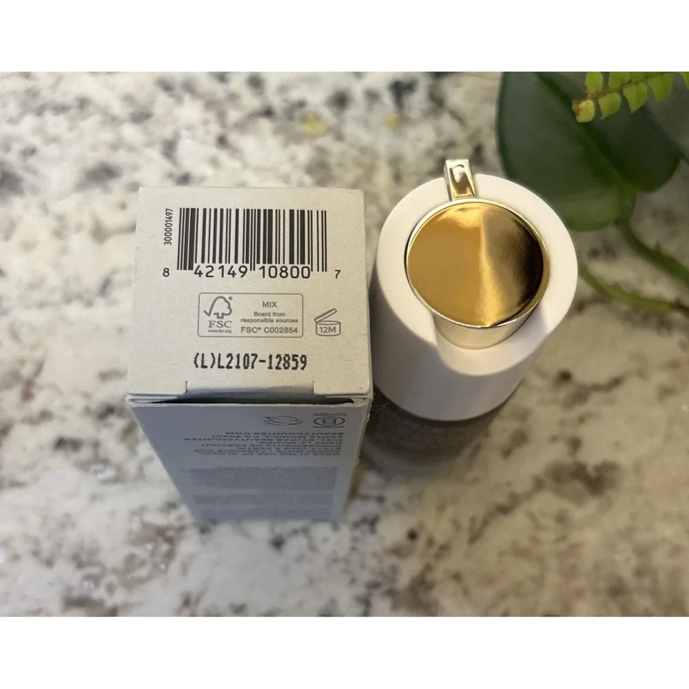 BNIB BEAUTYCOUNTER Skin Twin‎ Featherweight Foundation 1 fl oz Each Deep 660